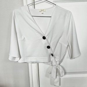 ★ love J white cropped asymmetrical button top with tie at waist